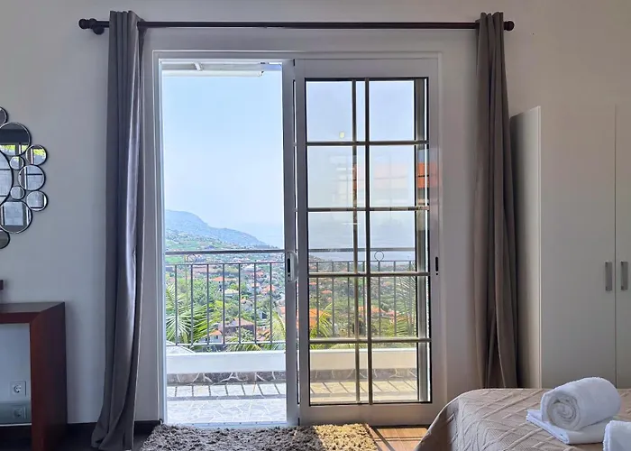 Golden Horizon House By Sam * Ponta do Sol (Madeira)