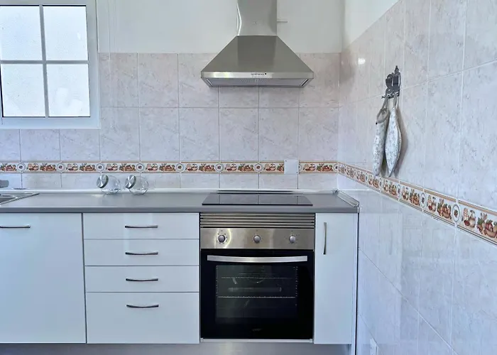 Golden Horizon House By Sam *